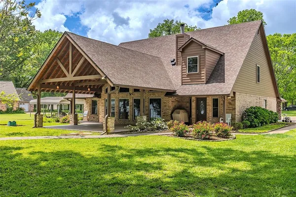 $825,000 | 285 Private Road 5885, Yantis, TX 75497