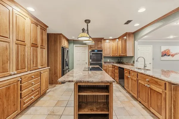 $825,000 | 285 Private Road 5885, Yantis, TX 75497