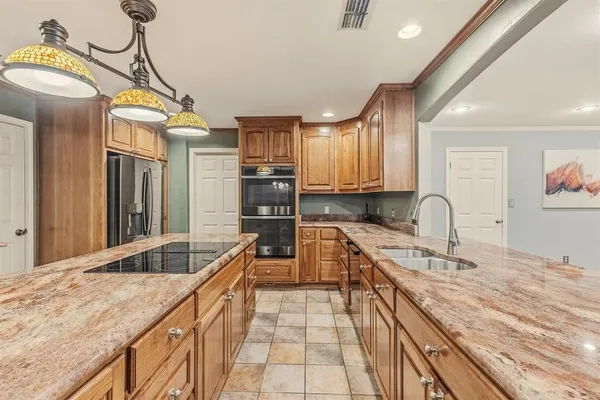 $825,000 | 285 Private Road 5885, Yantis, TX 75497