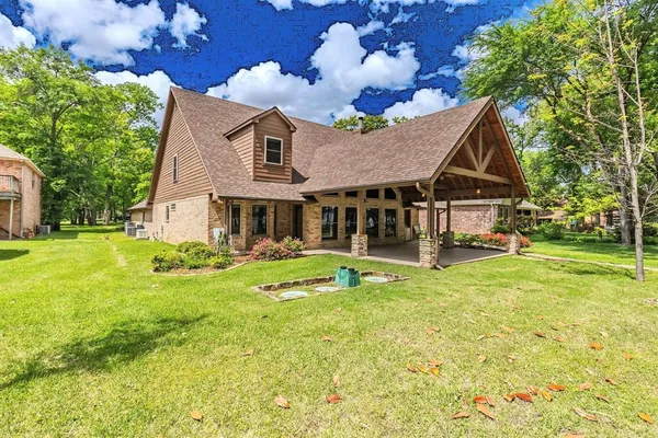 $825,000 | 285 Private Road 5885, Yantis, TX 75497