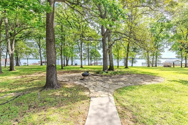 $825,000 | 285 Private Road 5885, Yantis, TX 75497