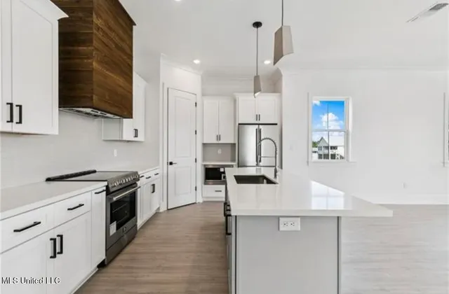 $599,900 | 37 Good Street, Bay St. Louis, MS 39520