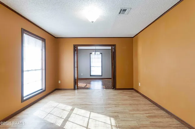 $268,600 | 603 Oak Manor Drive, New Iberia, LA 70563