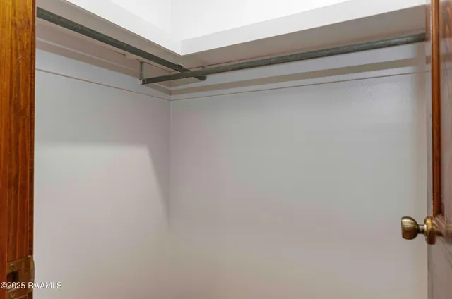 $268,600 | 603 Oak Manor Drive, New Iberia, LA 70563