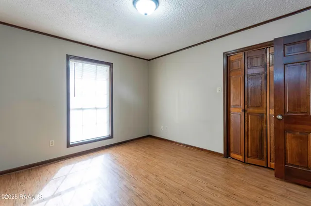 $268,600 | 603 Oak Manor Drive, New Iberia, LA 70563