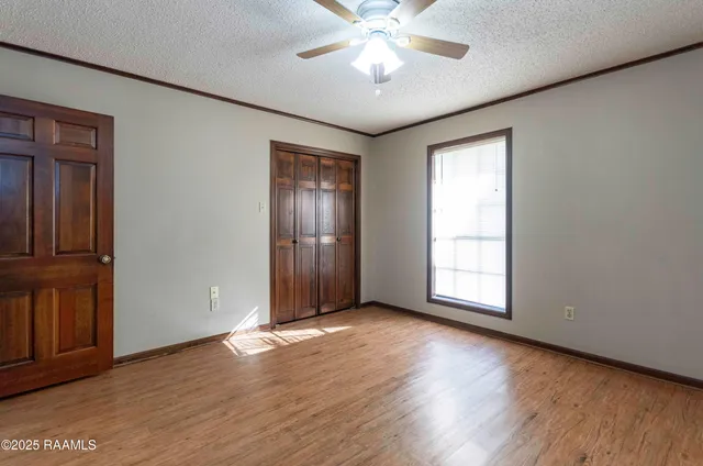 $268,600 | 603 Oak Manor Drive, New Iberia, LA 70563