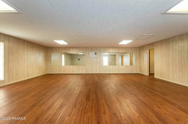 $268,600 | 603 Oak Manor Drive, New Iberia, LA 70563