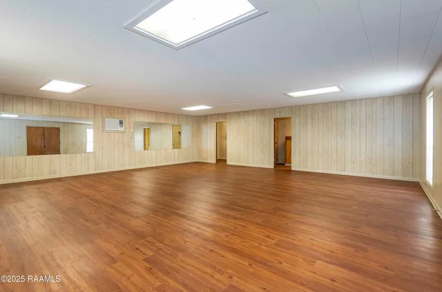 $268,600 | 603 Oak Manor Drive, New Iberia, LA 70563