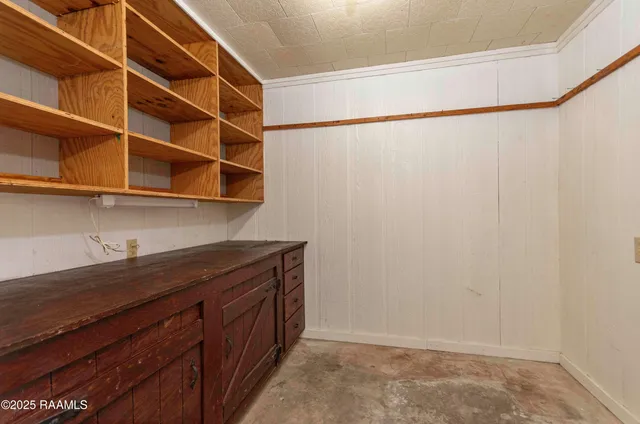 $268,600 | 603 Oak Manor Drive, New Iberia, LA 70563