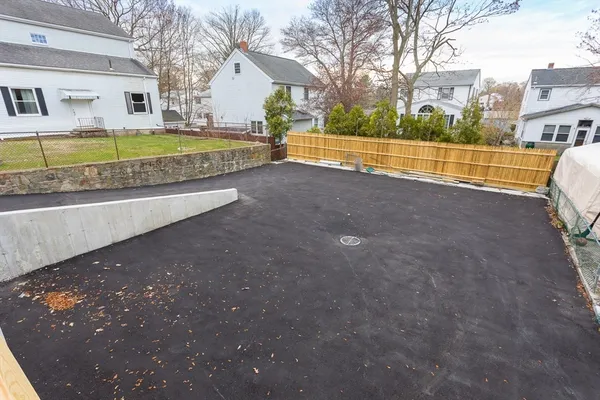 a view of an house with swimming pool