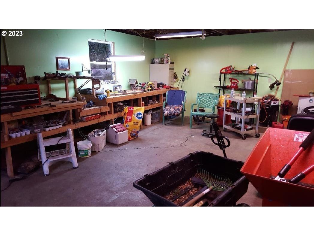 25620 Old Rainier Road Rainier, OR 97048 - Photo 23 of 31 Shop