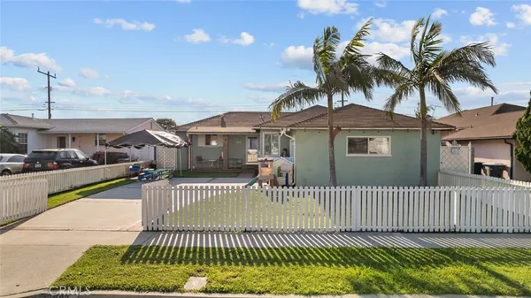 $800,000 | 13003 Arcturus Avenue, Gardena, CA 90249