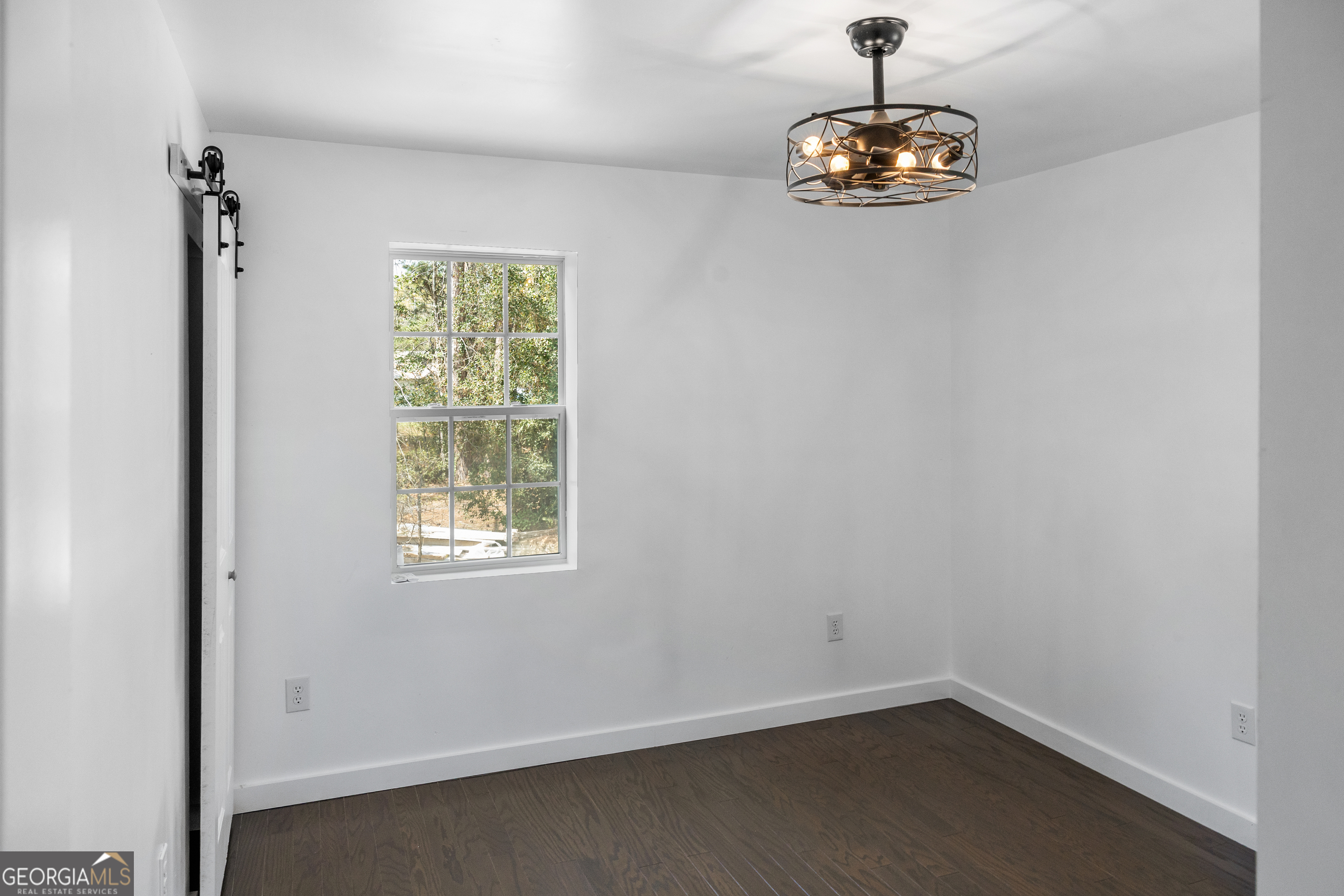 104 Halcyondale Road Sylvania, GA 30467 - Photo 29 of 33 an empty room with a window