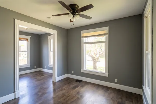 $129,900 | 902 West Grove Street, Bloomington, IL 61701