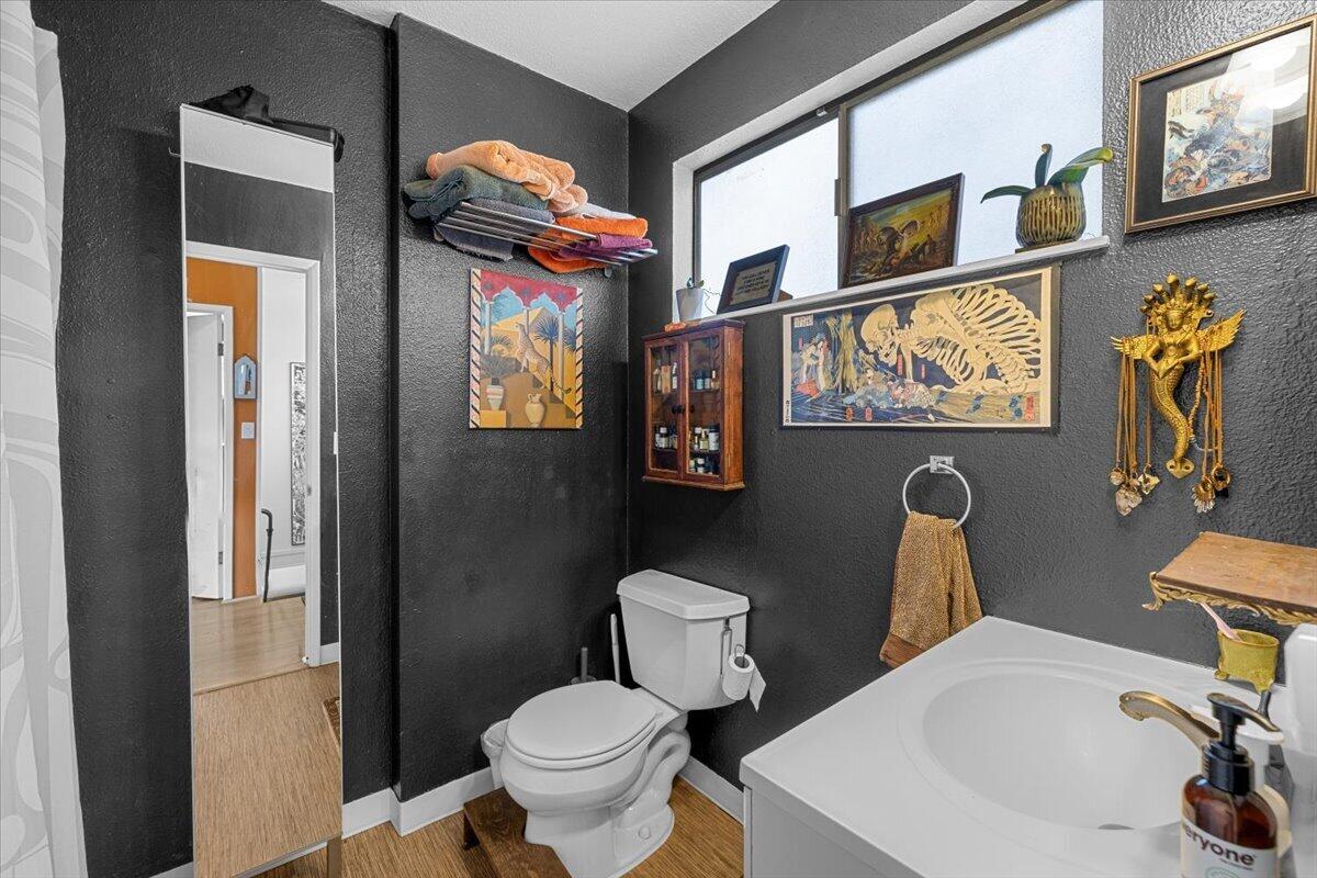 345 Carmen Road Talent, OR 97540 - Photo 8 of 26 16-CI_2985