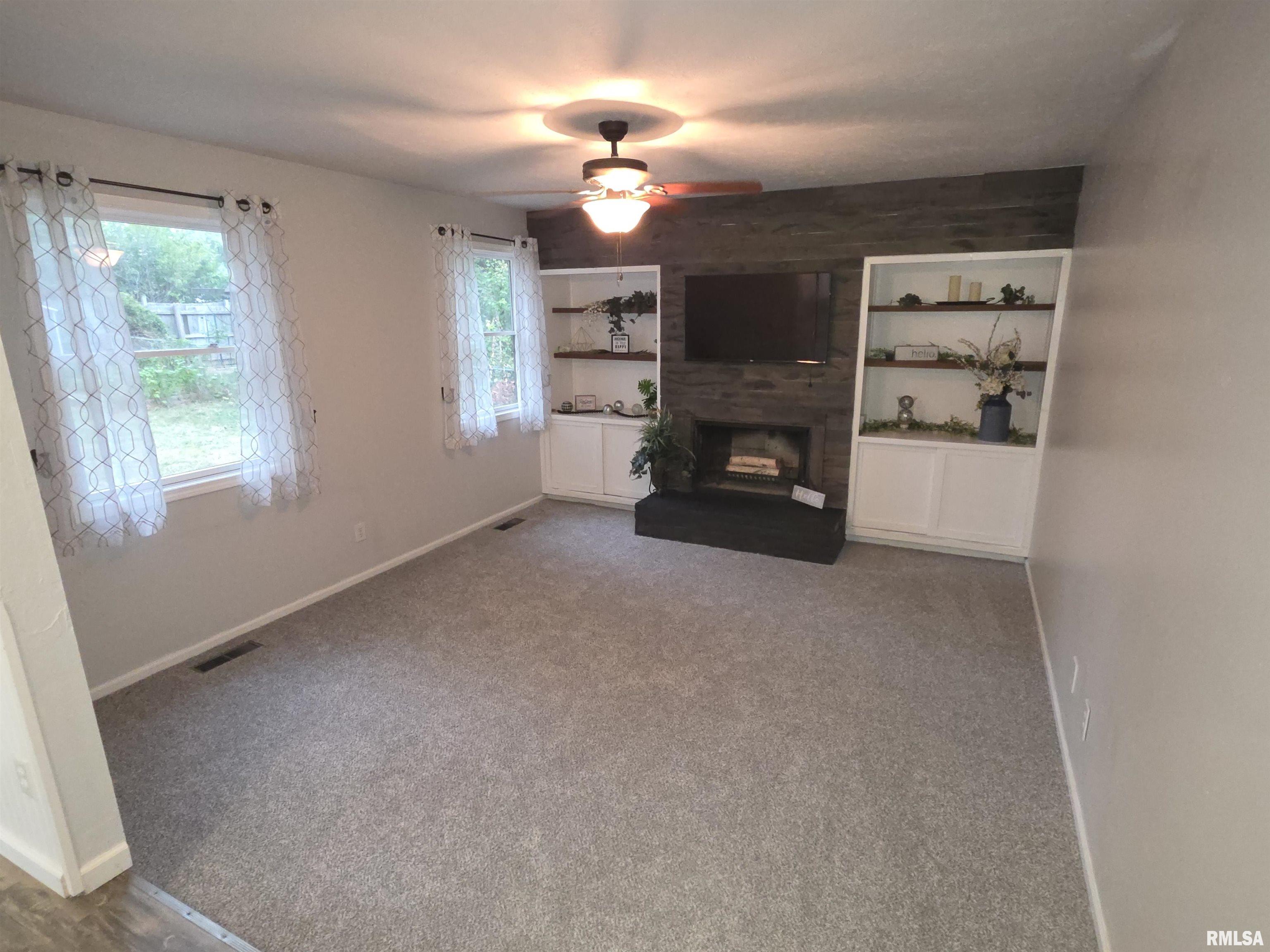 1507 West Queens Court Road Peoria, IL 61614 - Photo 19 of 53