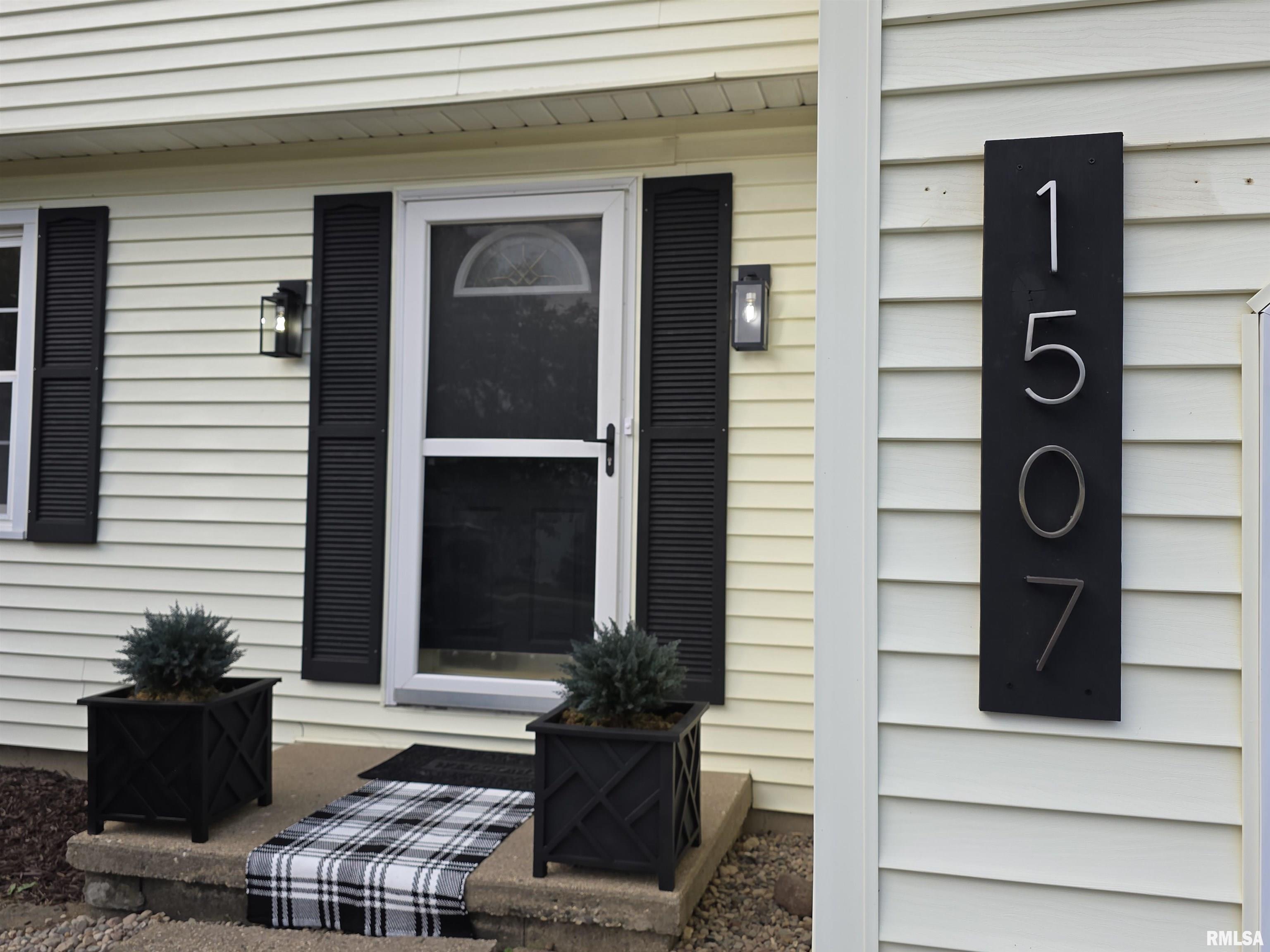 1507 West Queens Court Road Peoria, IL 61614 - Photo 2 of 53