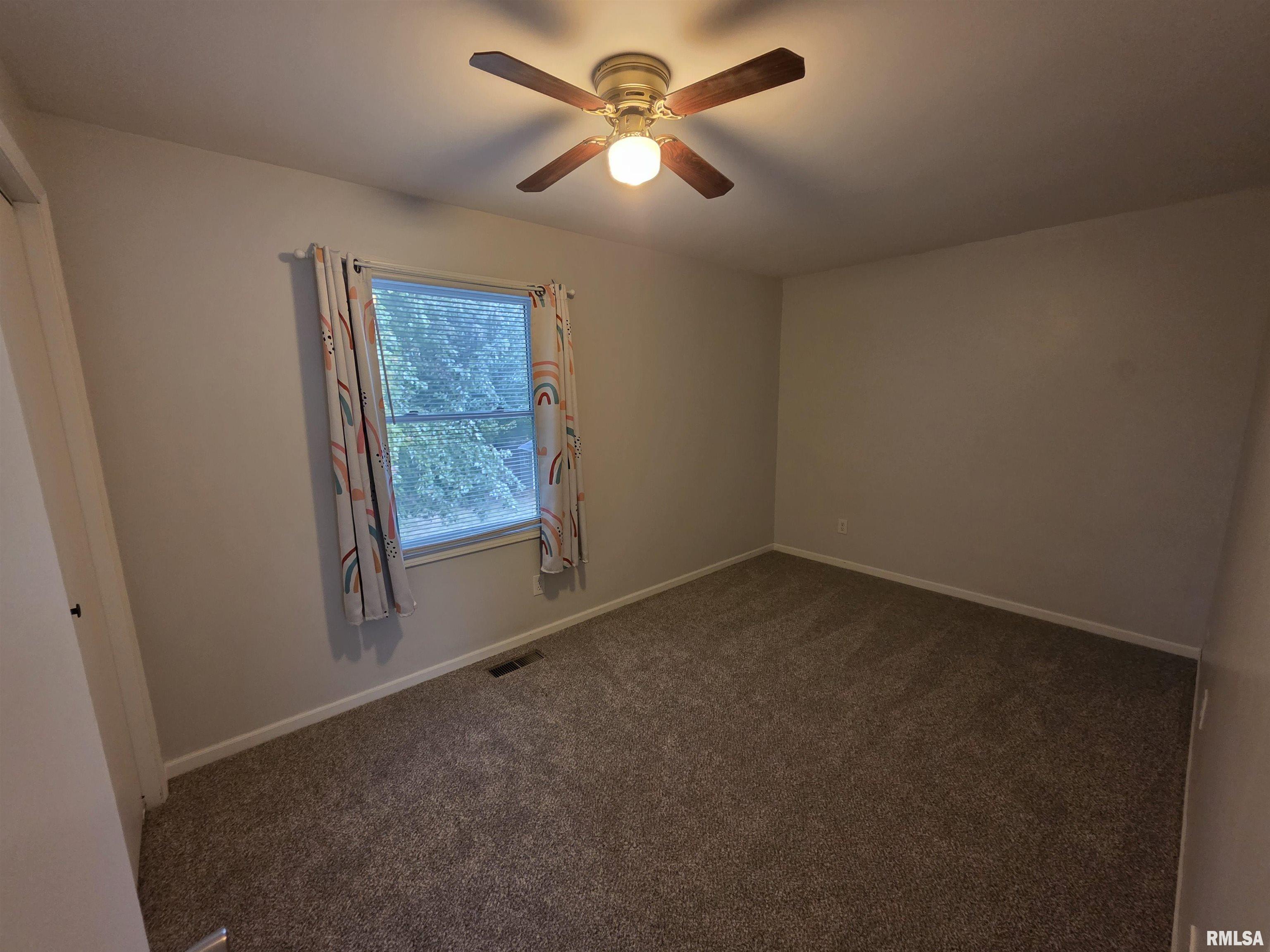 1507 West Queens Court Road Peoria, IL 61614 - Photo 33 of 53