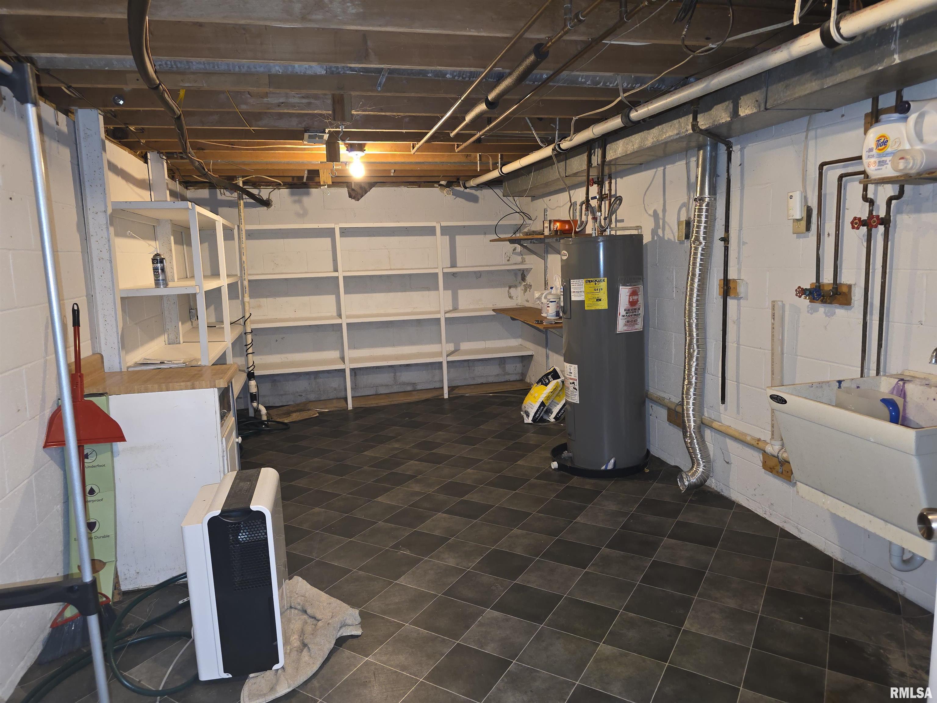 1507 West Queens Court Road Peoria, IL 61614 - Photo 40 of 53