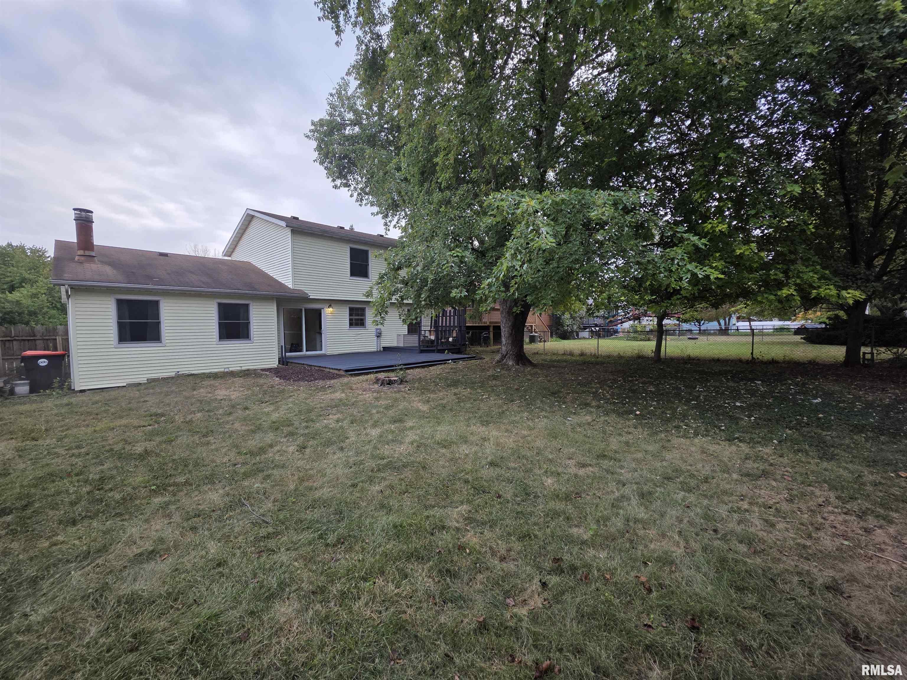 1507 West Queens Court Road Peoria, IL 61614 - Photo 45 of 53