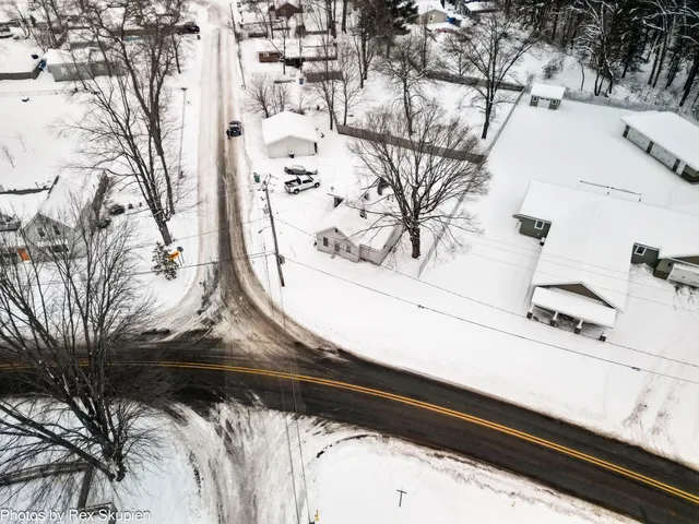 $200,000 | 2997 Middle Lake Road, Twin Lake, MI 49457