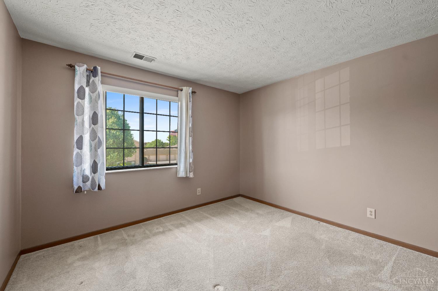 3981 School Section Road, Unit 11 Cincinnati, OH 45211 - Photo 26 of 33 Gallery Image 26