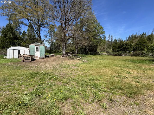 $199,000 | 34953 Tiller Trail Highway, Tiller, OR 97484