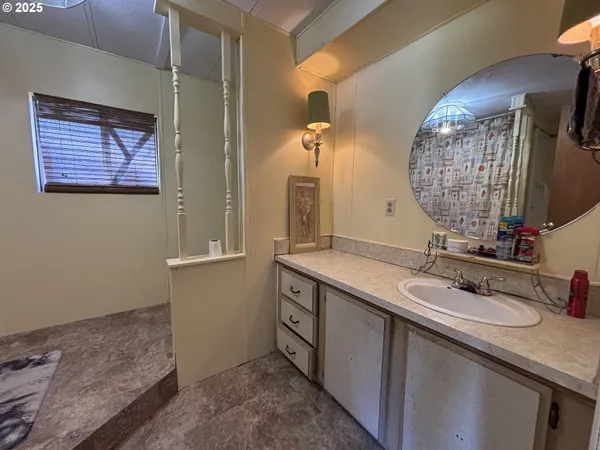 $199,000 | 34953 Tiller Trail Highway, Tiller, OR 97484