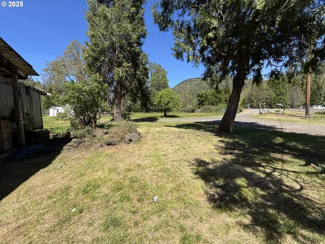 $199,000 | 34953 Tiller Trail Highway, Tiller, OR 97484