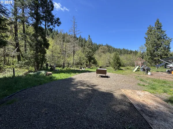 $199,000 | 34953 Tiller Trail Highway, Tiller, OR 97484