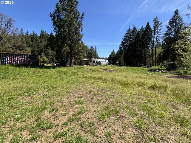 $199,000 | 34953 Tiller Trail Highway, Tiller, OR 97484