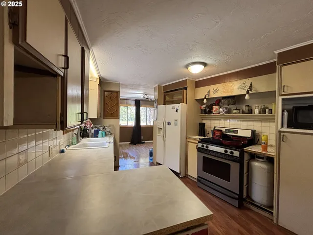 $199,000 | 34953 Tiller Trail Highway, Tiller, OR 97484