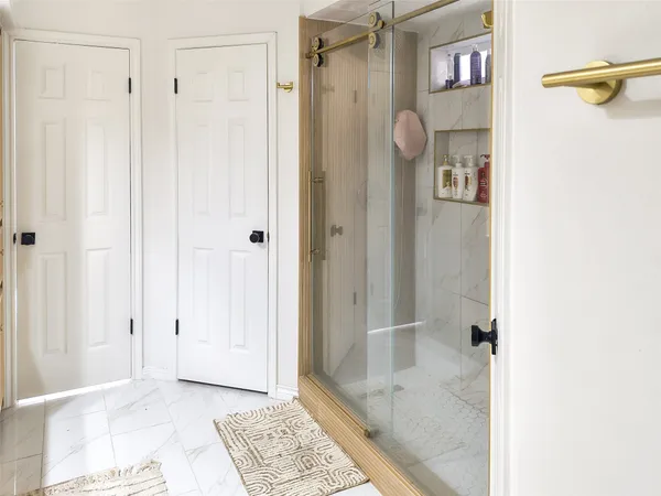 $359,900 | 511 Enchanted Lane, Spring, TX 77388