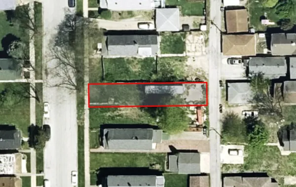 $15,000 | 15635 Emerald Avenue, Harvey, IL 60426