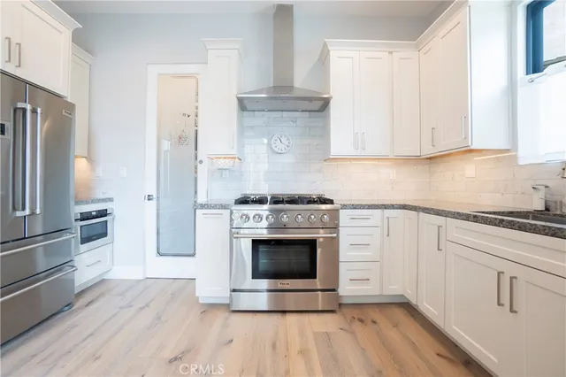 $1,419,000 | 2603 Nelson Avenue, Unit B, Redondo Beach, CA 90278