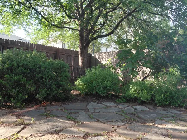 $2,195 | 1612 Poppy Seed Lane, Austin, TX 78741