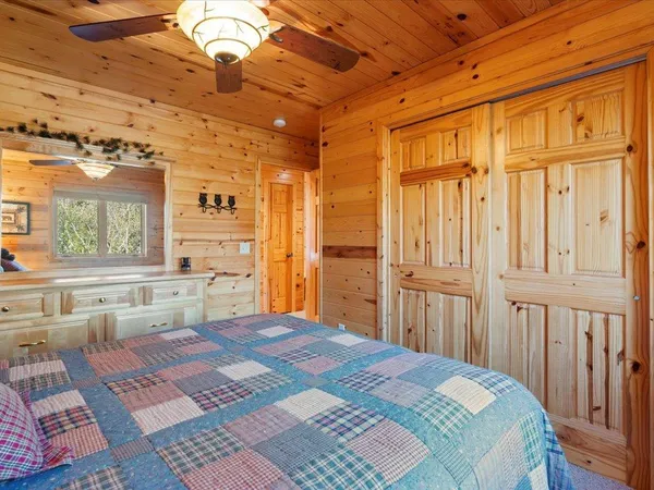 $995,000 | 13927 Scenic Court, Crosslake, MN 56442