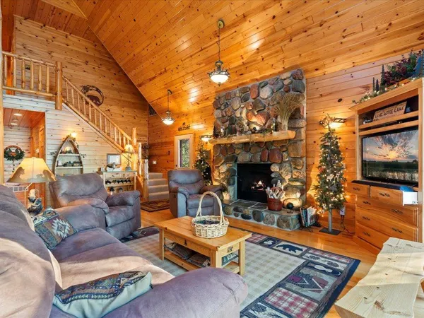 $995,000 | 13927 Scenic Court, Crosslake, MN 56442