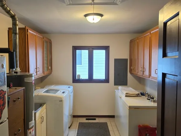 $544,442 | 4422 Center Avenue, Lisle, IL 60532