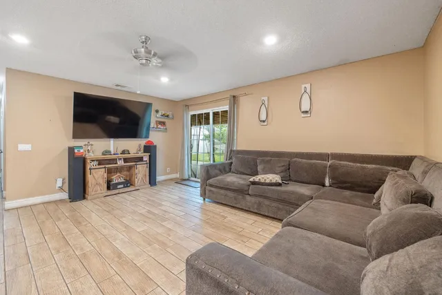 $310,000 | 105 West Clark Street, Madera, CA 93638