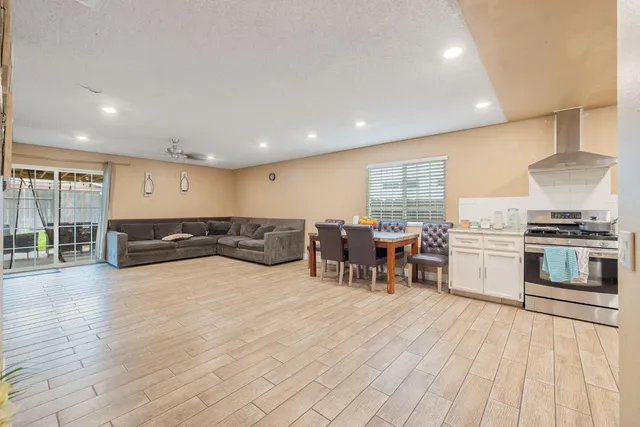 $310,000 | 105 West Clark Street, Madera, CA 93638