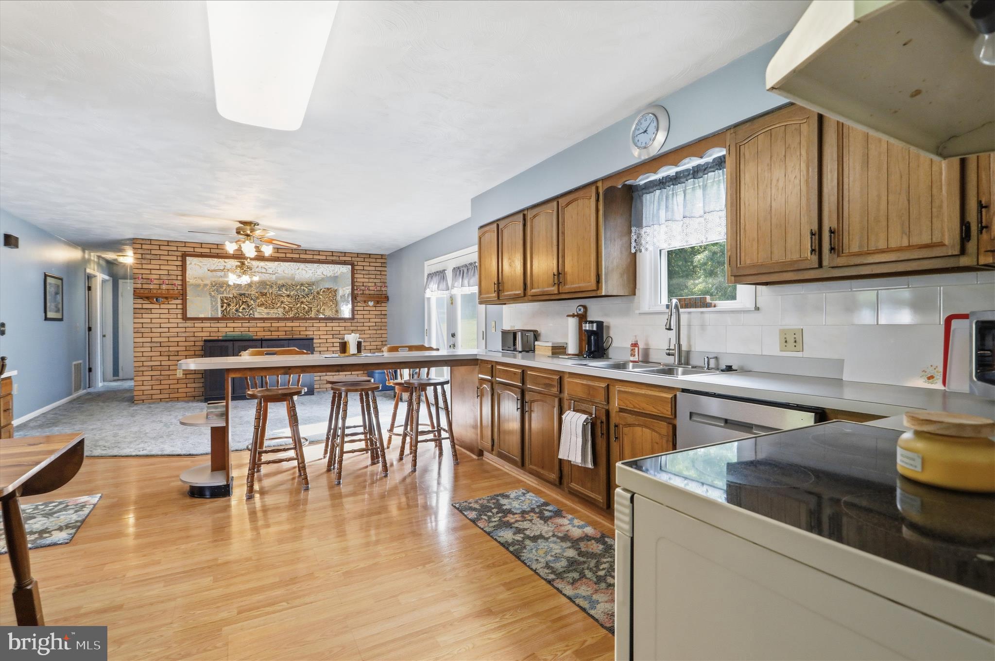 24712 Red Maple Road Southwest McCoole, MD 21562 - Photo 3 of 40 Kitchen from Carport Entry