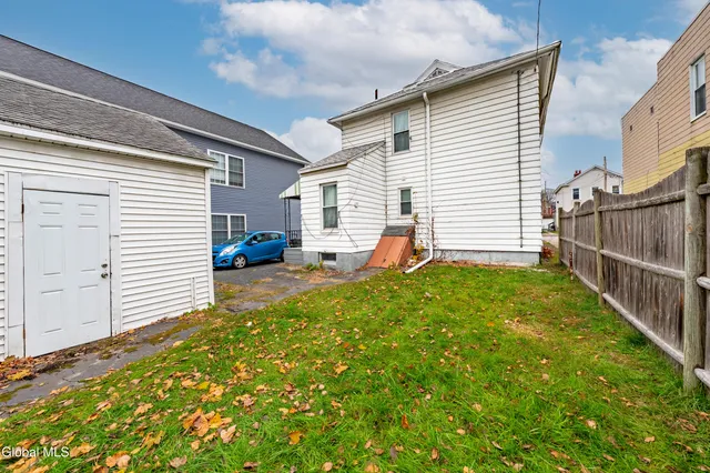 $269,000 | 585 6th Avenue, Watervliet, NY 12189