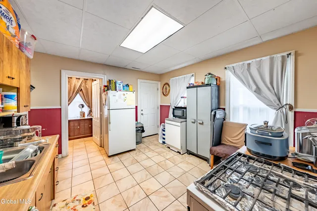 $269,000 | 585 6th Avenue, Watervliet, NY 12189