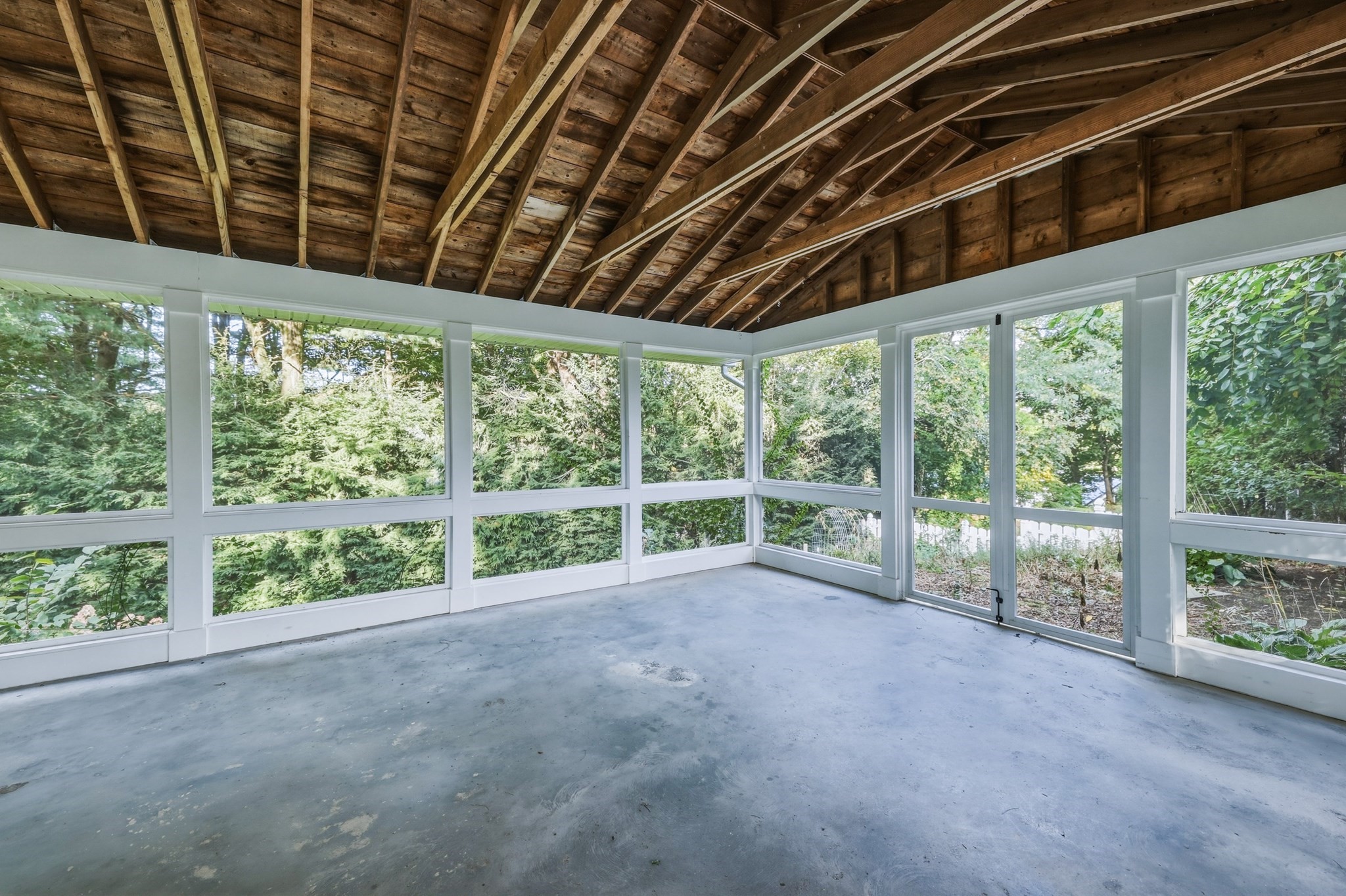 34 Skyridge Lane Springfield, MA 01128 - Photo 5 of 37 Gallery Image 5