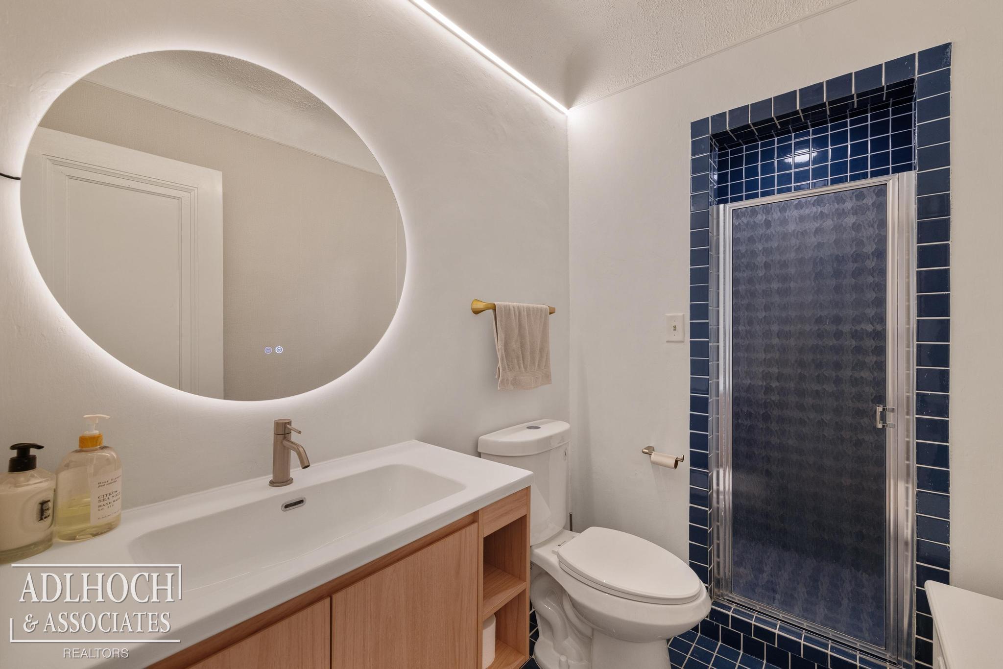 601 Fisher Road Grosse Pointe, MI 48230 - Photo 14 of 31 50204896-8C86D3CC-70F4-4F01-BC43-C18077EC34C8.JPG