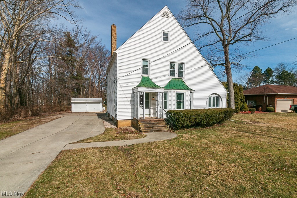 Charming Westlake 1928 Colonial