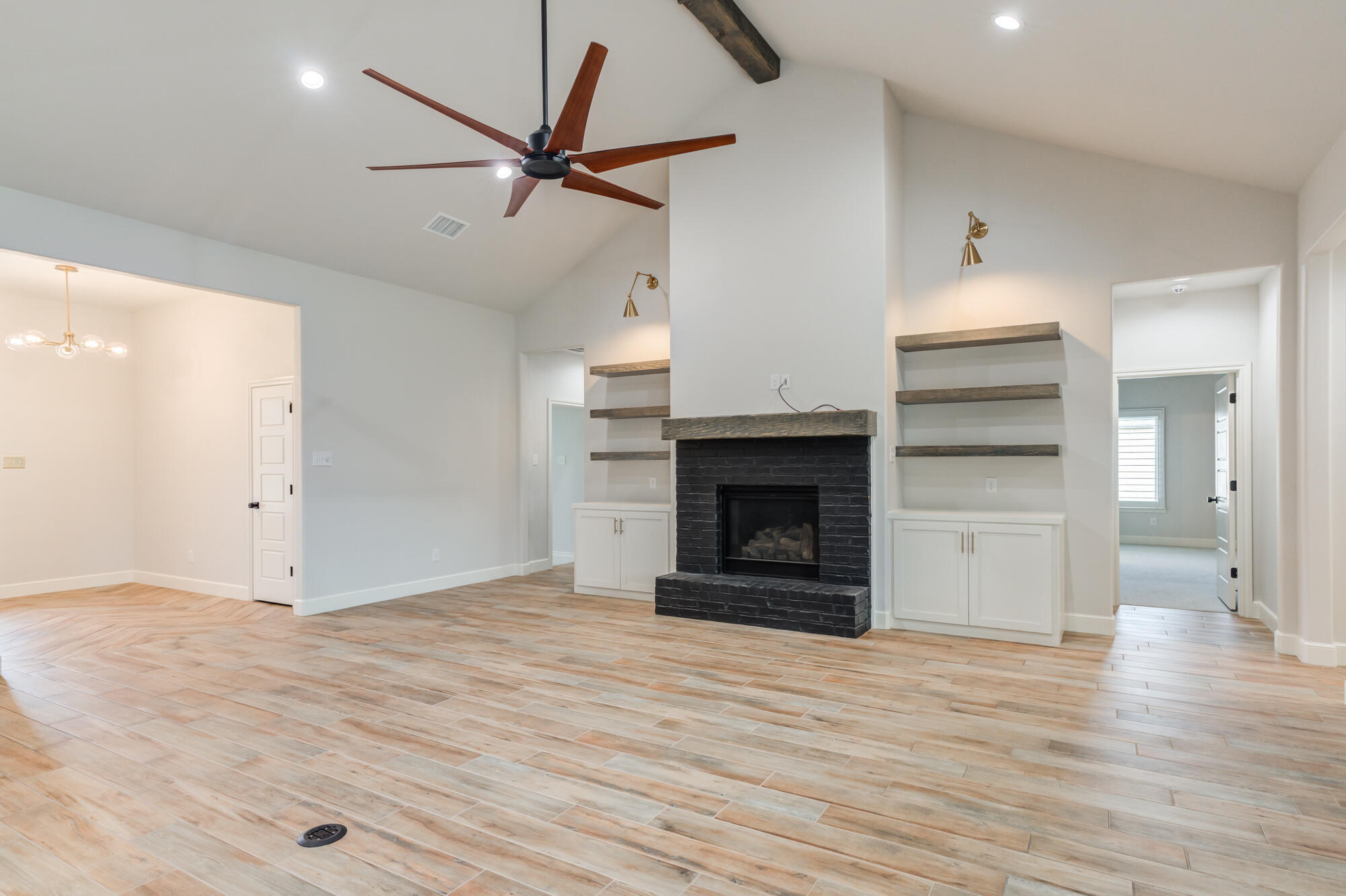 4416 140th Street Lubbock, TX 79424 - Photo 9 of 38 DSC09723_4_5_6_7