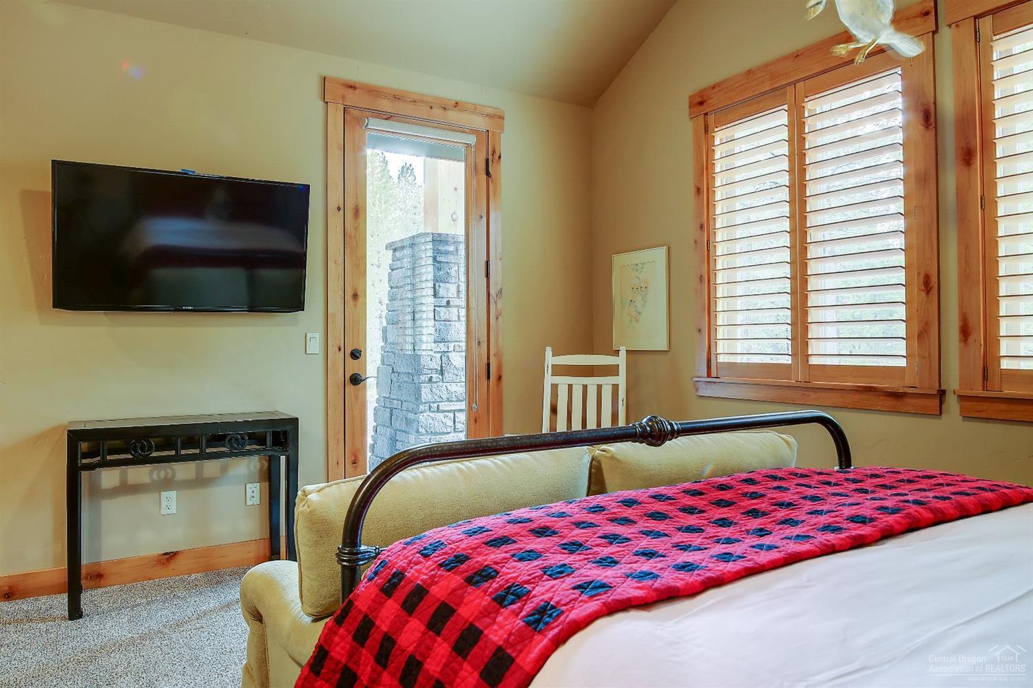 56647 Sunstone Loop Bend, OR 97707 - Photo 22 of 25 Additional Photo