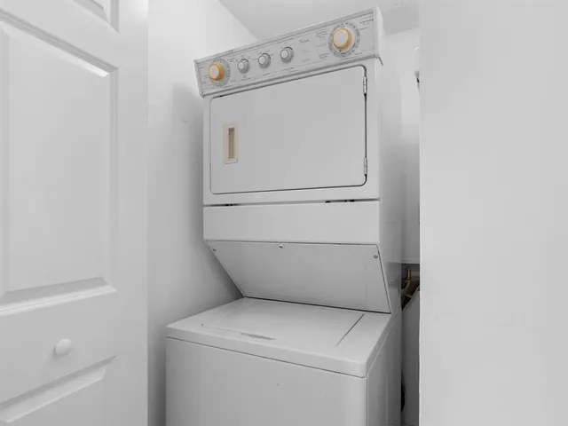 $3,250 | 1745 East Hallandale Beach Boulevard, Unit 2007W, Hallandale Beach, FL 33009